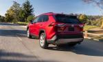 Toyota RAV4 Limited Hybrid 2018 года (NA)